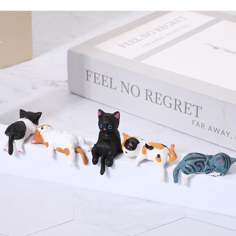 Mini Cat Desk Figurines – Set of 5 Adorable Handcrafted Kittens for Your Workspace