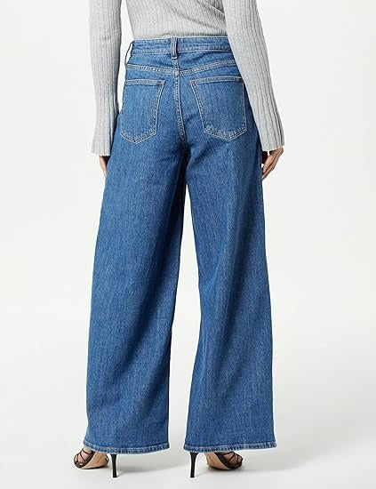 Women's Relaxed-Fit Jeans