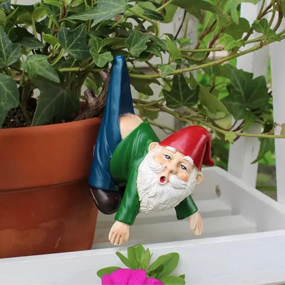 Hanging Gnome Garden Statue - Funny Dwarf Flowerpot Decoration